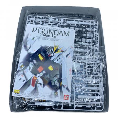 BANDAI (バンダイ) MG 1/100 RX-93 νガンダム Ver.Ka ガンプラ