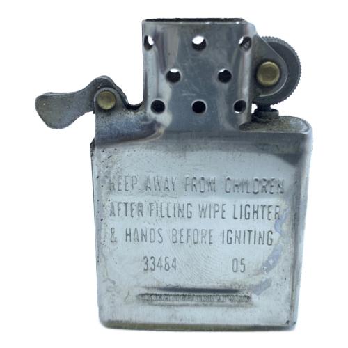 ZIPPO (ジッポ) オイルライター 2001年製 MARINES バッチ付属