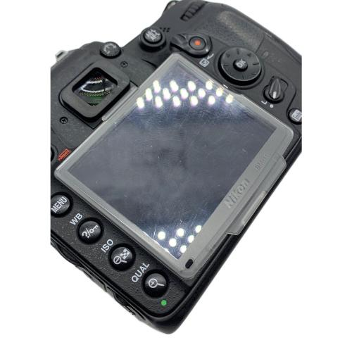 Nikon (ニコン) デジタル一眼レフカメラ D7000 マルチパワーバッテリーパック(MB-D11)