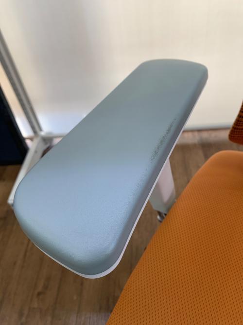Ergohuman Ergohuman Fit 可動肘付フィットチェア　オレンジ