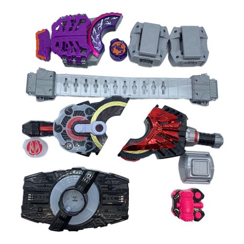 仮面ライダーギーツ (カメンライダーギーツ) DXデザイアドライバー＆ゾンビレイズバックル＆レイズバックルホルダー 仮面ライダー