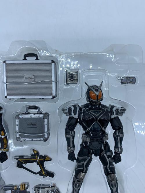 BANDAI (バンダイ) フィギュア Vol.30 仮面ライダー カイザ＆デルタ　S.I.C.