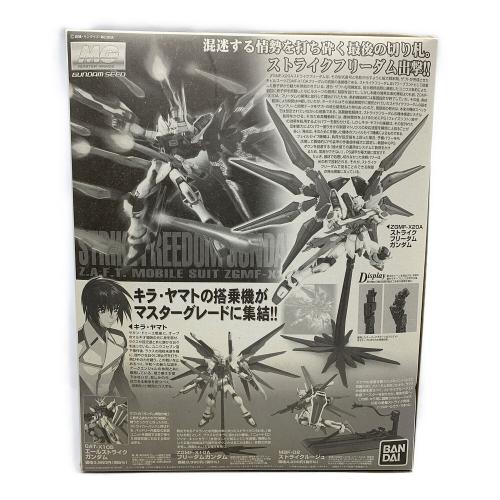 BANDAI (バンダイ) MG 1/100 ZGMF-X20A ストライクフリーダムガンダム ガンプラ