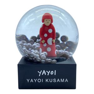 yayoi kusama (ヤヨイクサマ) スノードーム