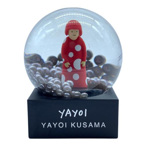 yayoi kusama (ヤヨイクサマ) スノードーム
