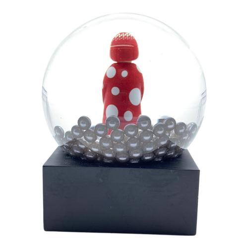yayoi kusama (ヤヨイクサマ) スノードーム