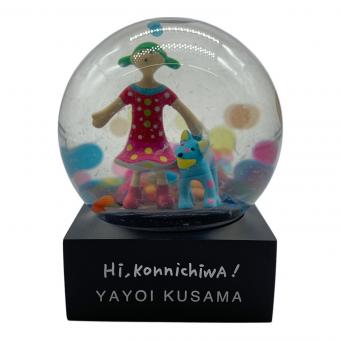 yayoi kusama (ヤヨイクサマ) スノードーム