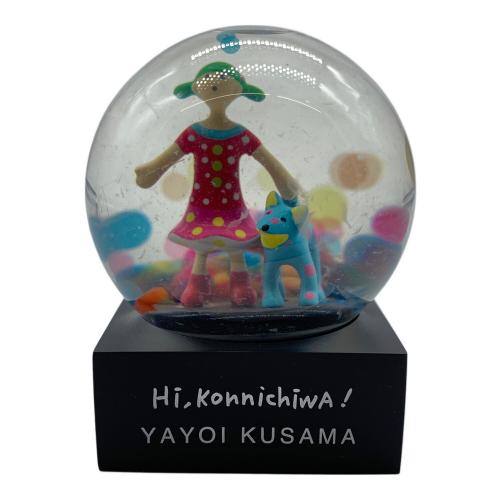 yayoi kusama (ヤヨイクサマ) スノードーム