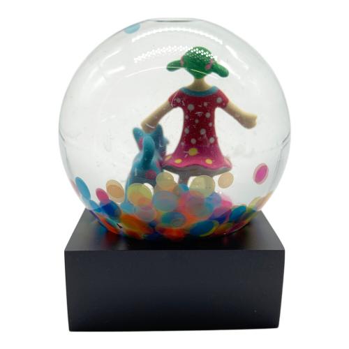 yayoi kusama (ヤヨイクサマ) スノードーム