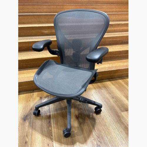 Herman Miller (ハーマンミラー) アーロンチェア ブラック リマスタード