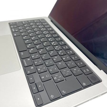 Apple (アップル) MacBook 表面キズ有 MKGR3J/A Mac OS CORE8 メモリ:16GB 494GB KRXRXKM7G5