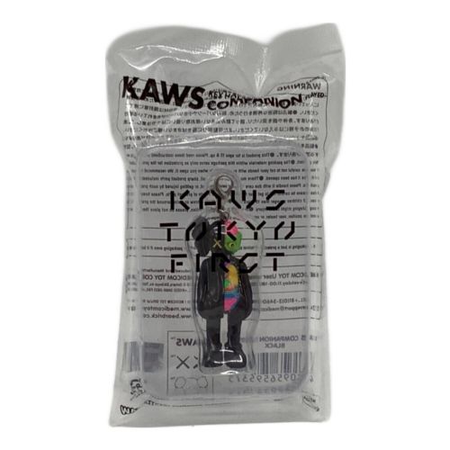 KAWS (カウズ) キーホルダー MEDICOM TOY