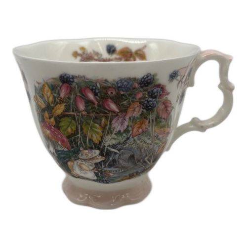 ROYAL DOULTON (ロイヤルドルトン) カップ&ソーサー ブランブリーヘッジオータム