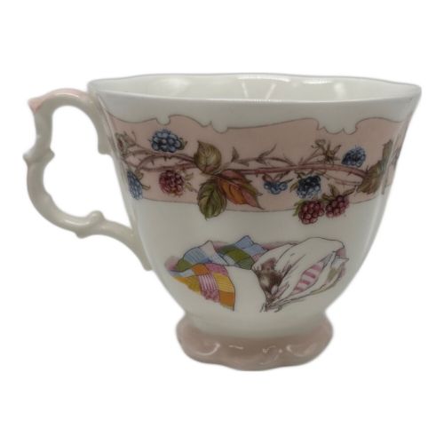 ROYAL DOULTON (ロイヤルドルトン) カップ&ソーサー ブランブリーヘッジオータム