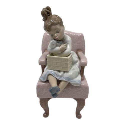 LLADRO (リヤドロ) フィギュリン お誕生日のプレゼント 6511