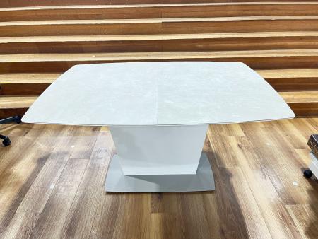 BoConcept (ボーコンセプト) ダイニングテーブル ライトグレー