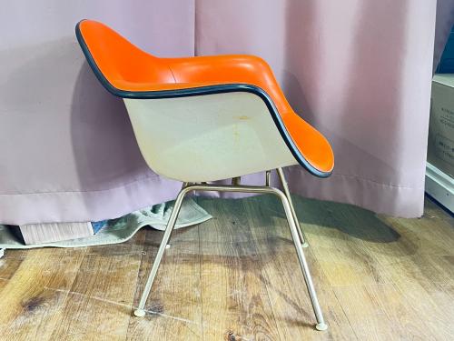 Herman Miller (ハーマンミラー) アームシェルチェア オレンジ ヴィンテージ 1979年製造 86