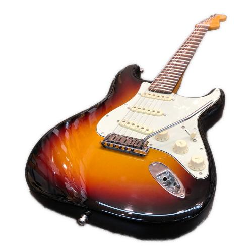 FENDER USA (フェンダーＵＳＡ) エレキギター @ Π American Ultra ストラトキャスター 動作確認済み