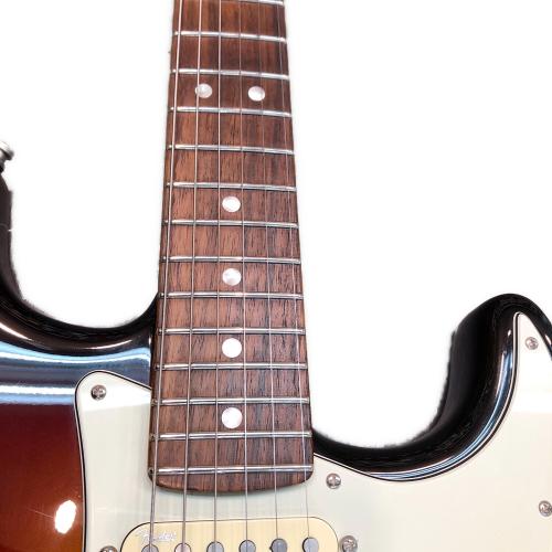 FENDER USA (フェンダーＵＳＡ) エレキギター @ Π American Ultra ストラトキャスター 動作確認済み