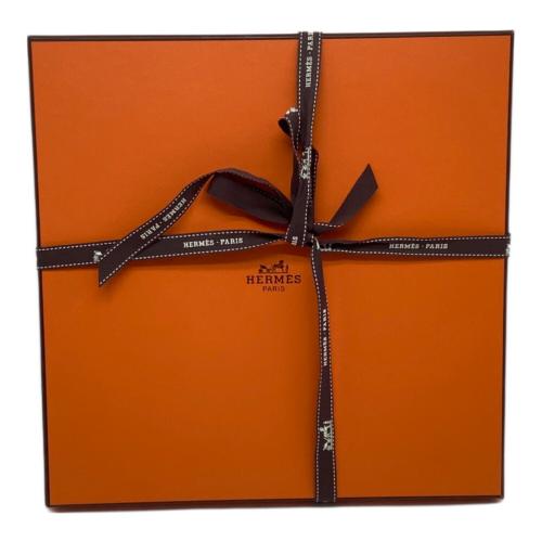 HERMES (エルメス) デザートプレート 22.5cm レッド H DECO