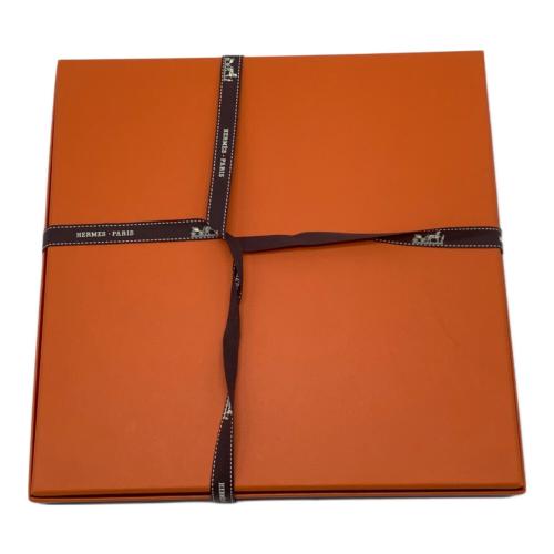 HERMES (エルメス) デザートプレート 22.5cm レッド H DECO