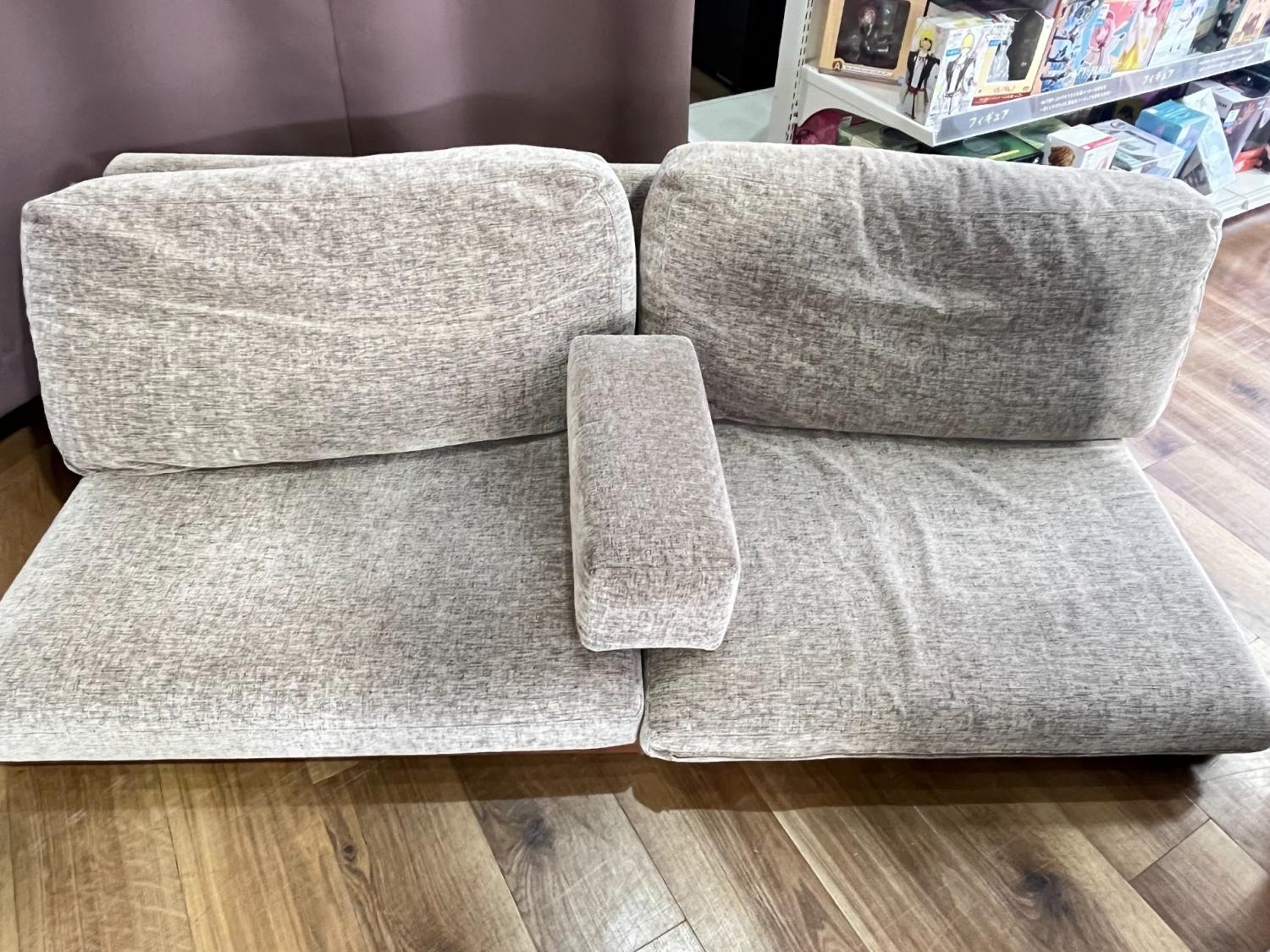 グレー ファブリック 2、3人 掛けソファ マスターウォール