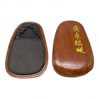 廣東端硯 蕉葉白