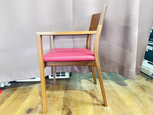 CASSINA IXC. (カッシーナ イクスシー) ダイニングチェアー ブラウン×レッド 222 肘付