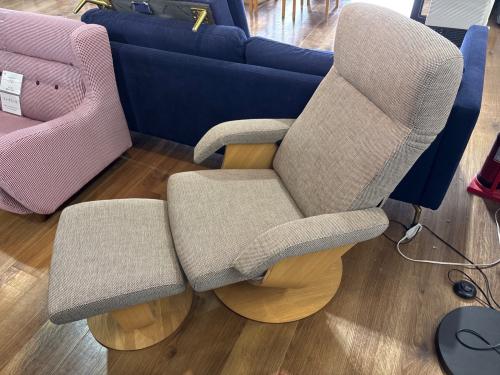 karimoku (カリモク) リクライニングソファー グレー  オットマン付 ファブリック