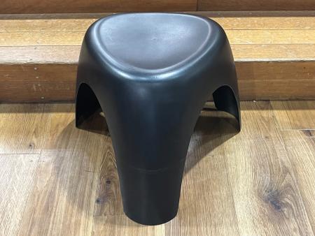 柳宗理　エレファントスツール 柳宗理 (ヤナギソウリ) エレファントスツール ブラック Vitra