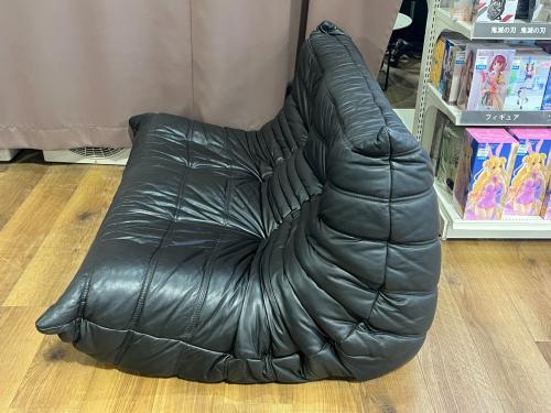 ligne roset (リーンロゼ) 2人掛けソファー ブラック 184 総革 トーゴ