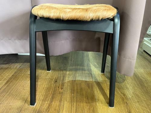 秋田木工 (アキタモッコウ) スツール ブラウン×ブラック IDC大塚家具取扱い No.202