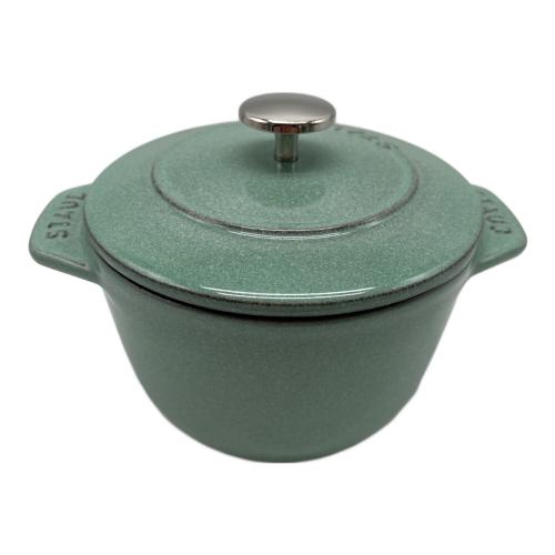 （新品未使用）ストウブ　ラ•ココットde GOHAN 12cm セイジグリーン Staub (ストウブ) ラ・ココット de GOHAN グリーン 12cm｜トレファクONLINE
