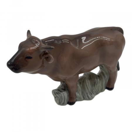 [良好品]ロイヤルコッペンハーゲン　牛の置物 ROYAL COPENHAGEN (ロイヤル・コペンハーゲン) オブジェ 牛