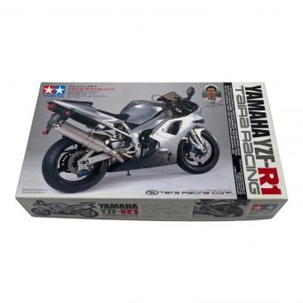 ヤマハZF-R1 タイラレーシング