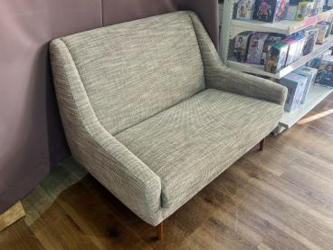 UNICO (ウニコ) 2人掛けソファー ブラウン ファブリック QUEUE