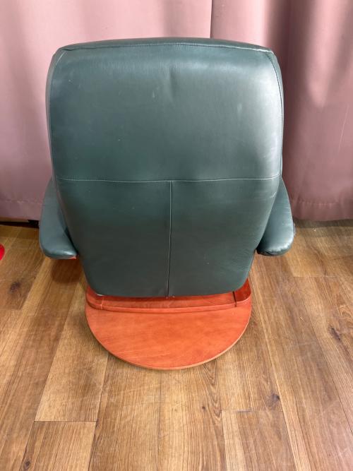 HJELLEGJERDE (イエリアーダ) リクライニングチェアー グリーン