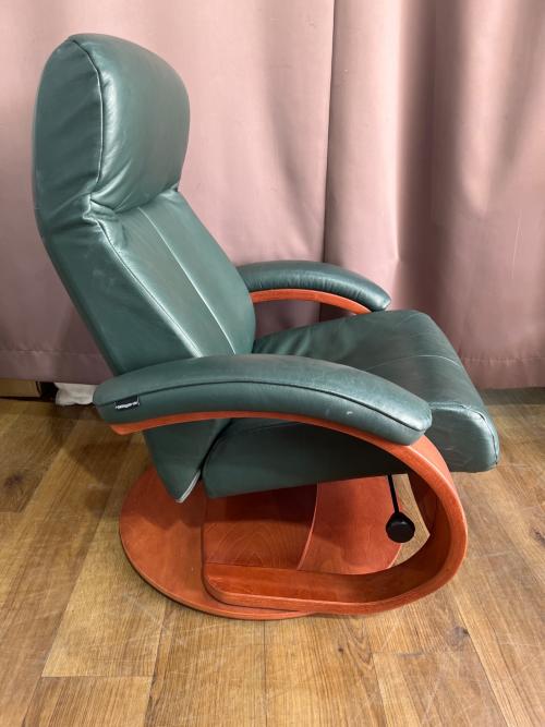 HJELLEGJERDE (イエリアーダ) リクライニングチェアー グリーン