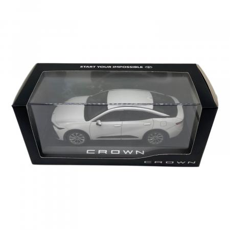 予約 1/30 プレシャスホワイトパール ミニカー クラウンスポーツ 未開封 HJ641084AW 2.5L Z クラウンスポーツ トヨタ 1/64 ホビージャパン ミニカー
