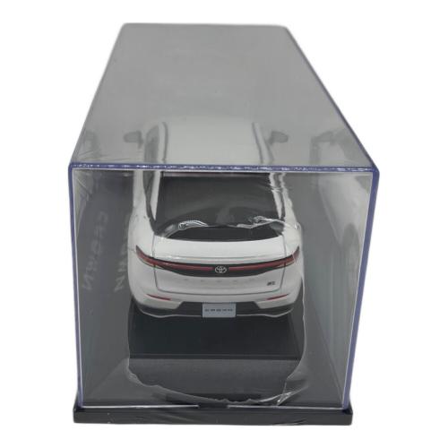 パルック パルック クラウン ミニカー 1/30スケール プレシャスホワイトパール ミニカー START YOUR IMPOSSIBLE