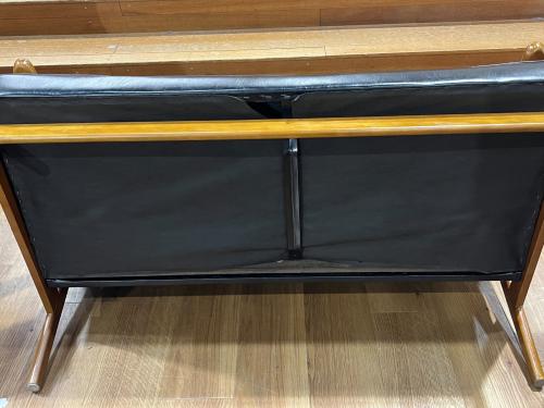 カリモク60 (カリモクロクマル) 2人掛けソファー ブラック Kチェア