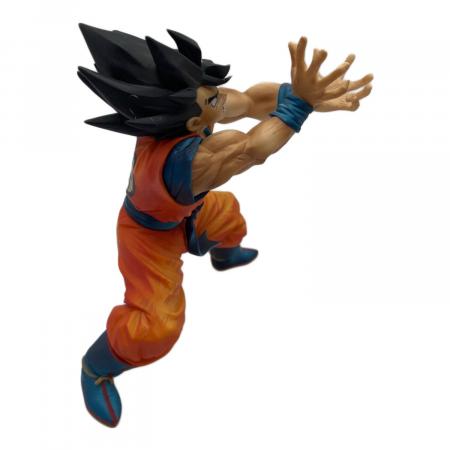 ドラゴンボールZ 亀仙流伝承奥義　超かめはめ波！孫悟空フィギュア 1030015557632035_02_6959w.jpeg