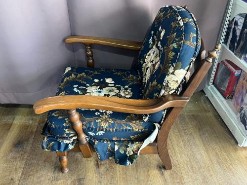 飛騨産業 (ヒダサンギョウ) 1人掛けソファー キツツキマーク