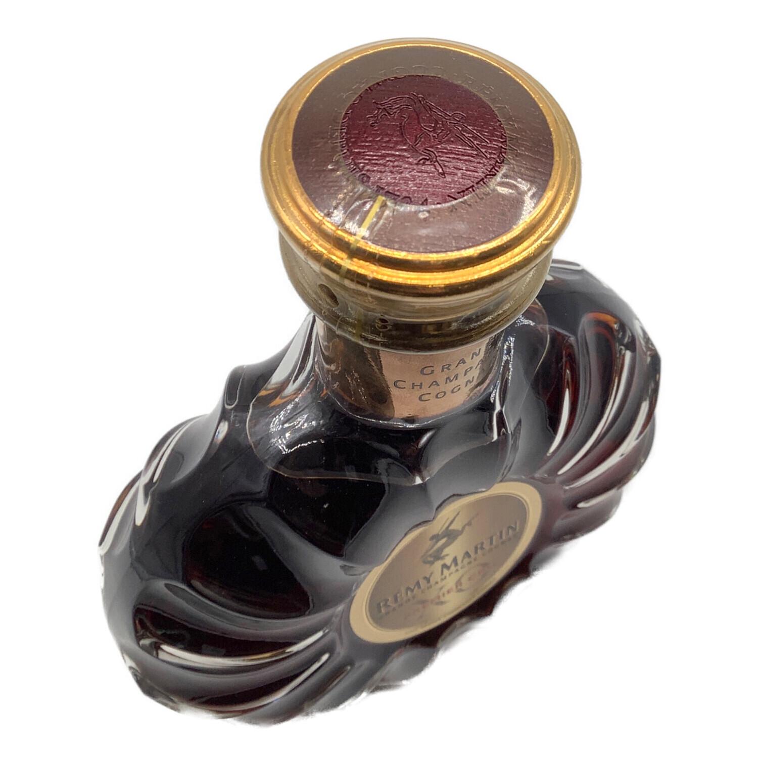 レミーマルタン (REMY MARTIN) XO コニャック 700ml｜トレファクONLINE