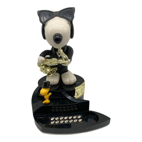 PEANUTS (ピーナッツ) スヌーピー 電話機 キャラクターグッズ 電池カバー内部サビ有 ジャンク/現状販売/インテリアとして