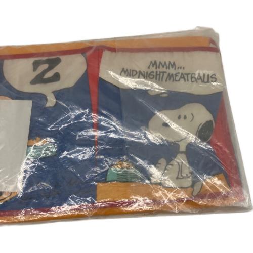 United Feature Syndicate (ユナイテッド フューチャー シンジケート) スヌーピー ウォールポケット キャラクターグッズ ヴィンテージ・1970年代？・経年劣化有