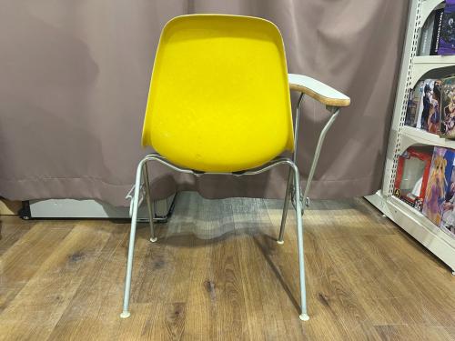 Herman Miller (ハーマンミラー) シェルサイドチェア 1979年 2nd FRP Hベース 31 イエロー