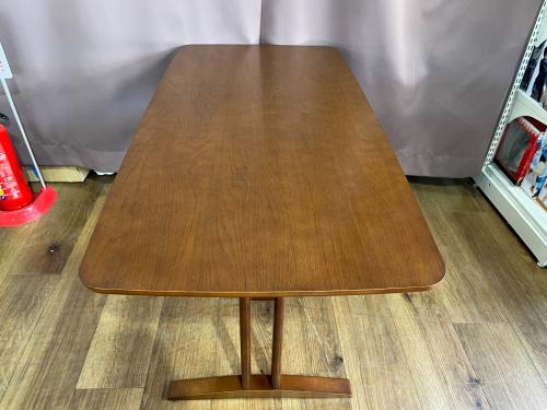 カリモク60+ (カリモクロクマルプラス) カフェテーブル T36420MW 幅:約118㎝ ウォールナットカラー カフェテーブル1200