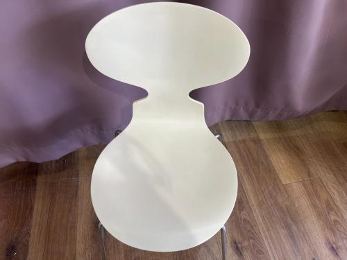 Fritz Hansen (フリッツハンセン) イス ベージュ アリンコチェア　Fritz Hansen  アイボリー アリンコチェア Arne Jacobsen