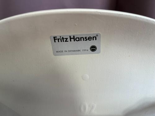 Fritz Hansen (フリッツハンセン) イス ベージュ アリンコチェア　Fritz Hansen  アイボリー アリンコチェア Arne Jacobsen